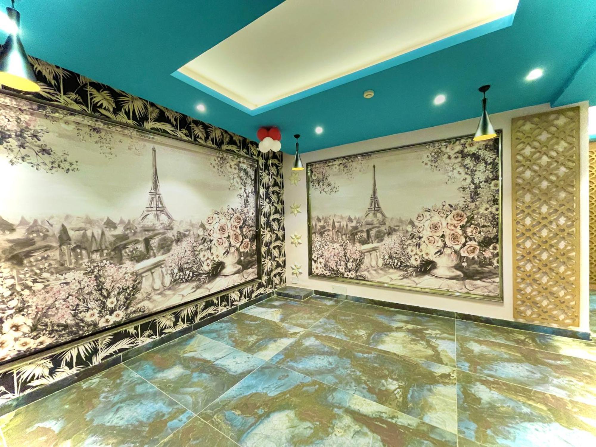 Hotel Kuber Palace ! Puri Near-Sea-Beach-And-Temple Fully-Air-Conditioned-Hotel With-Lift-And-Parking-Facility Exteriér fotografie